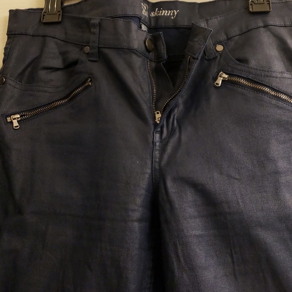 Pants - Picture 2 of 3